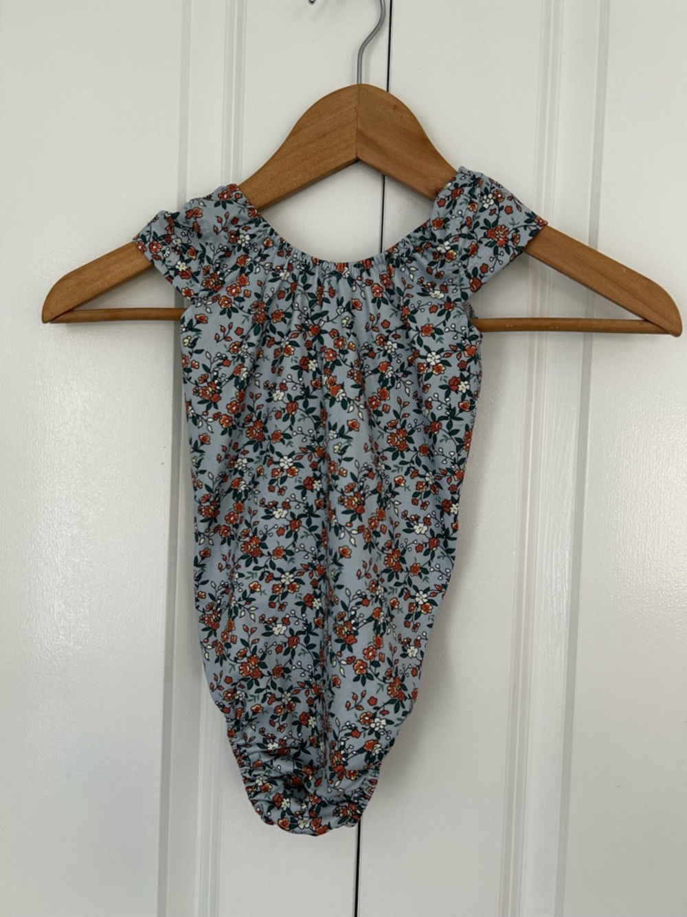 Bailey’s Blossoms floral leotard 4T bottom snaps